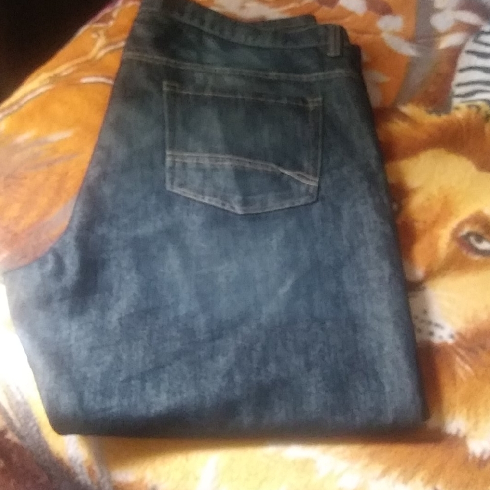 Jeans - Picture 3 of 4